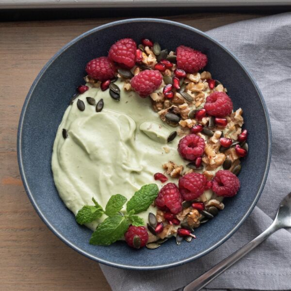 Grön nyttig smoothie bowl.